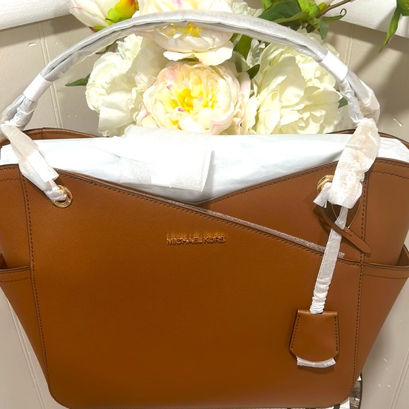 Michael Kors Jet Set Large Saffiano Leather bag - Picture 10 of 10